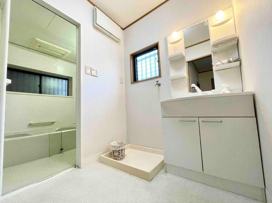 大阪鶴橋駅徒歩2分 トイレ浴室複数あり3階建て一軒家車庫付き公寓 外观 照片