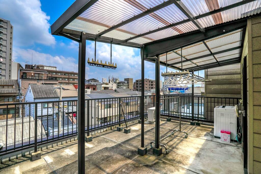 大阪鶴橋駅徒歩2分 トイレ浴室複数あり3階建て一軒家車庫付き公寓 外观 照片